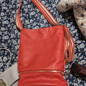 Very chic and hip tote bag can be used as a work or gym bag or for school